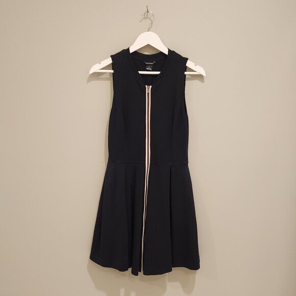 Club Monaco Black Sleeveless Dress - Size 6 - Picture 2 of 6